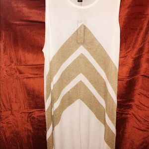 Sleeveless tunic